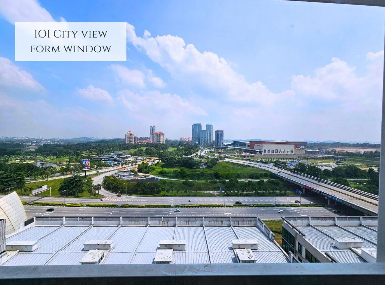 Conezion Near Ioi City Mall, Maeps Serdang, Putrajaya By Cloud Host Путраджая Стая снимка