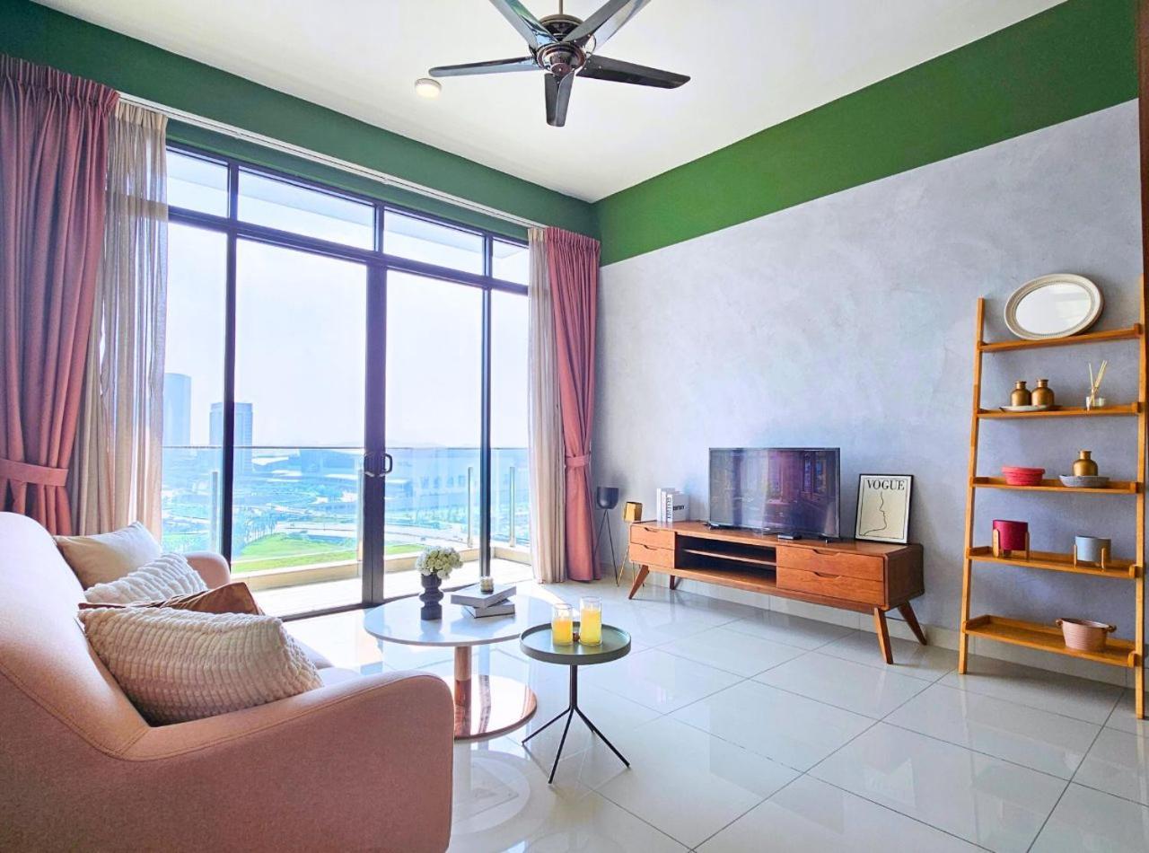 Conezion Near Ioi City Mall, Maeps Serdang, Putrajaya By Cloud Host Путраджая Екстериор снимка