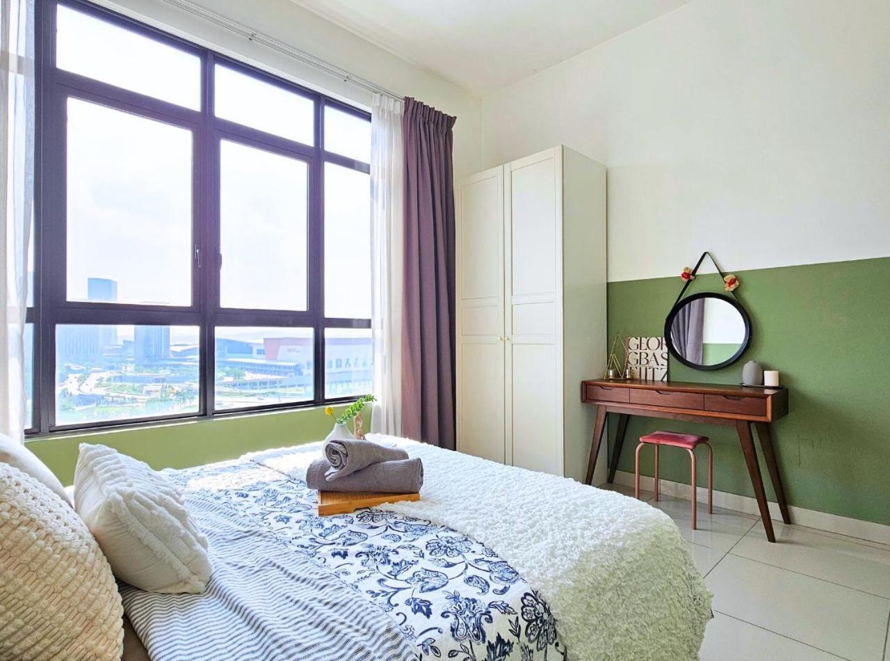 Conezion Near Ioi City Mall, Maeps Serdang, Putrajaya By Cloud Host Путраджая Стая снимка
