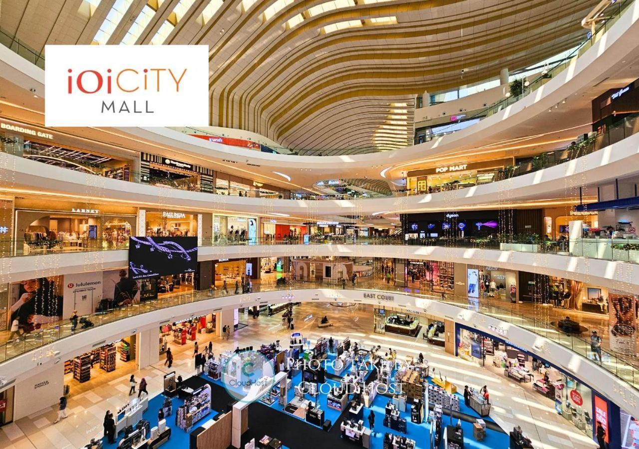 Conezion Near Ioi City Mall, Maeps Serdang, Putrajaya By Cloud Host Путраджая Екстериор снимка