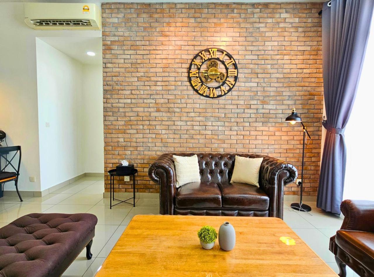 Conezion Near Ioi City Mall, Maeps Serdang, Putrajaya By Cloud Host Путраджая Екстериор снимка